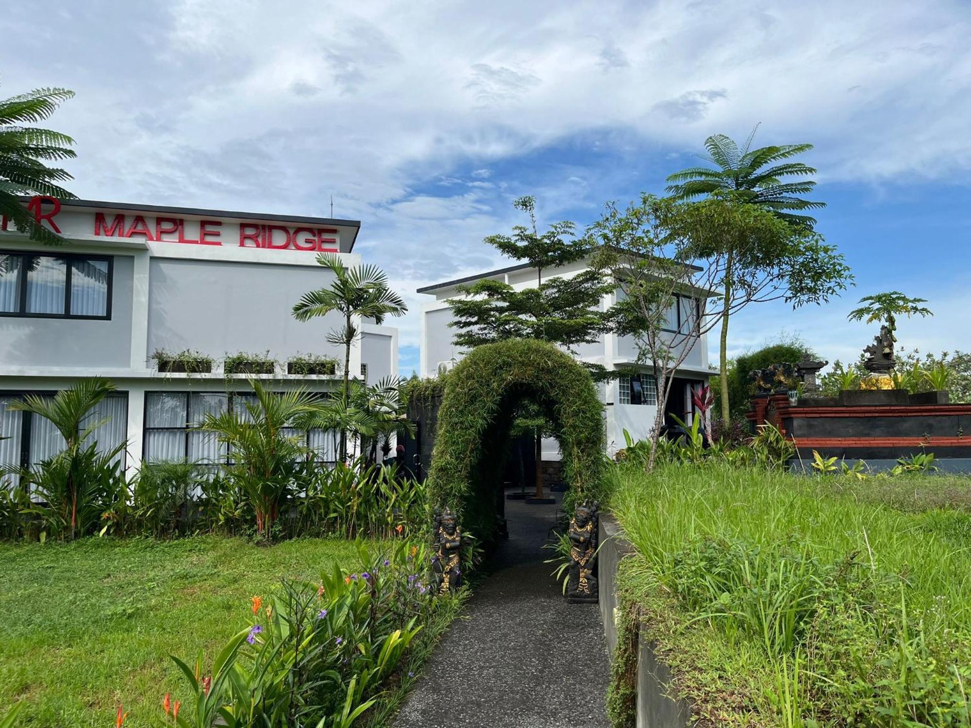 Maple Ridge Ubud Villas Exterior photo